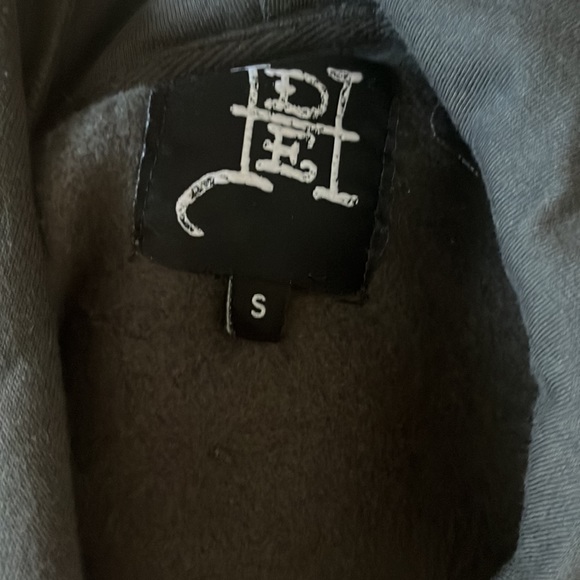 NWT Exploding Skull Charcoal Pullover Hoodie - Picture 5 of 5